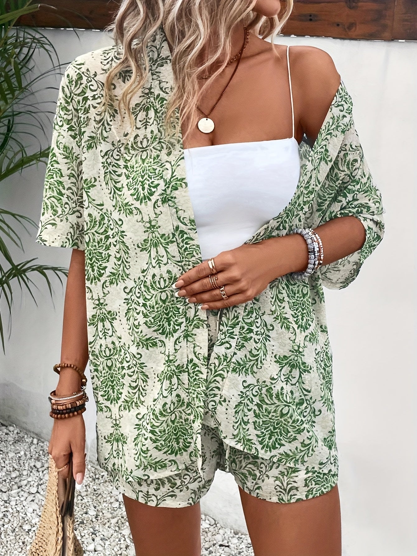 Women'S Green Floral Print Shorts and Cropped Top Set - Lace-Up Detail, Polyester Blend, Perfect for Vacation and Spring/Summer, Casual Beachwear|Floral Print Top|Polyester Blend